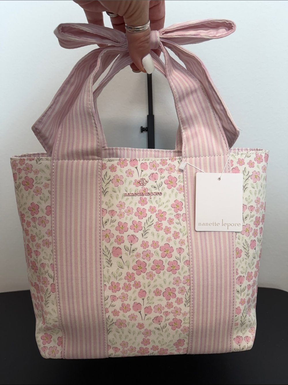 Nanette Lepore | “Pretty Petals-Pink Gingham” Bow-Accent Tote 🌸 - Picture 15 of 15